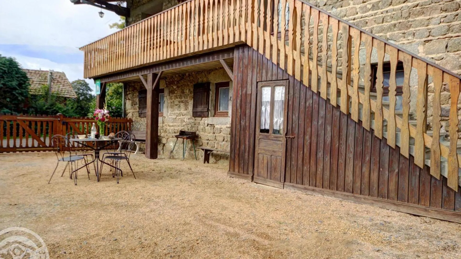 Semesterbostad Maison Renovee, 2 Chambres, Jardin, Animaux Acceptes, Internet, Barbecue - Fr-1-496-161 Les Salles